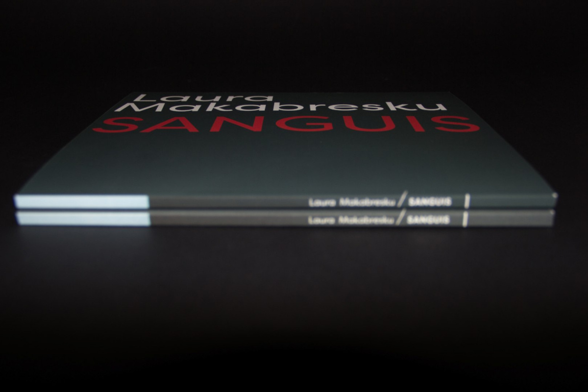 Katalog Laura Makabresku „SANGUIS” Katalog Laura Makabresku „SANGUIS”