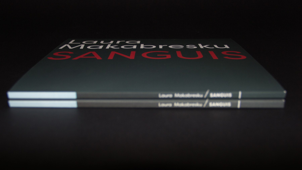Katalog Laura Makabresku „SANGUIS” Katalog Laura Makabresku „SANGUIS”